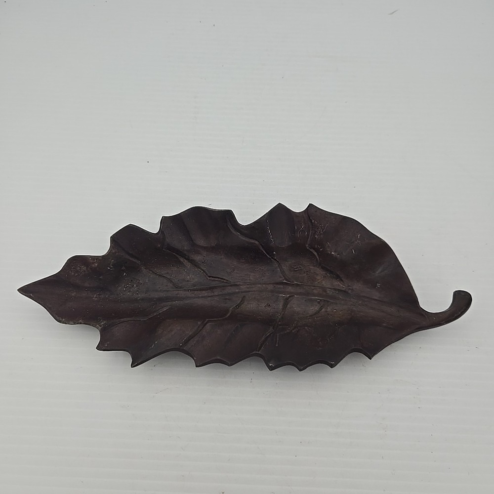 VTG MCM Brass Oak Leaf Trinket Dish Tabletop Tray Dark Bronze Finish 10.5 Inch
